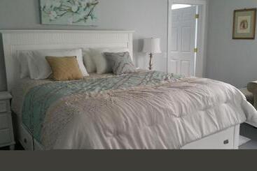 Stamford Gables Bed And Breakfast