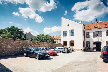 Pensió Adele Apartments