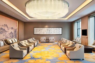 Отель Le Méridien Emei Mountain Resort