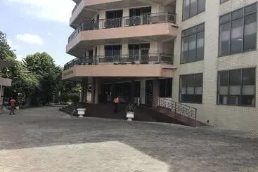 Hotelli Akroma Plaza