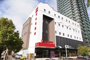 Hotel Ibis Taicang Center Plaza