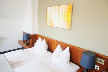 בית מלון כפרי Stadthaus Valentin