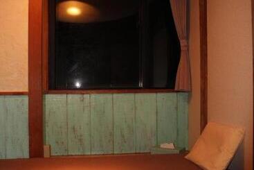 پانسیون Guest House Holoholo Ishigakijima