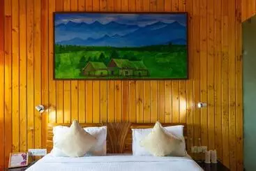 Hotel Crimson Park Residency The Pahadi
