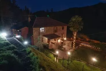 Bed and Breakfast Urdaibai Etxea