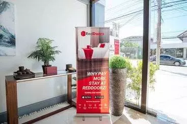 ホテル Reddoorz Plus @ As Fortuna Cebu