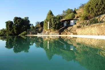 ツーリストアパートメント Villa With 3 Bedrooms In Torre De Moncorvo, With Wonderful Mountain View, Pool Access And Enclosed G