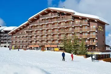 ホテル Hôtel Les Arolles