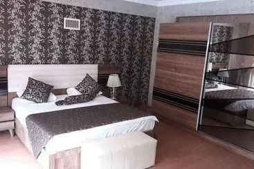 Hotel Well Done