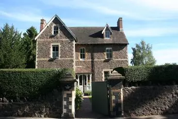 Wentworth House B & B