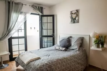 Retkeilymaja Bhavana Surf House