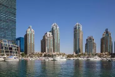 Turistihuoneistot Kennedy Towers   Marina Terrace