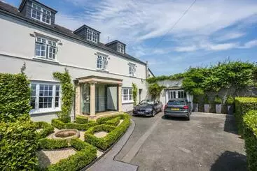 Bed and Breakfast Strete Barton House