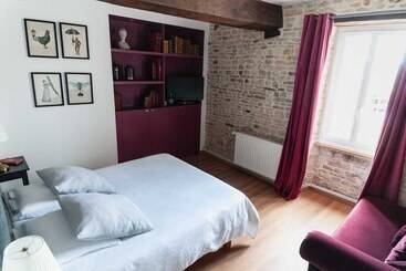 Hotel La Ferme D Ervée De Saintroch