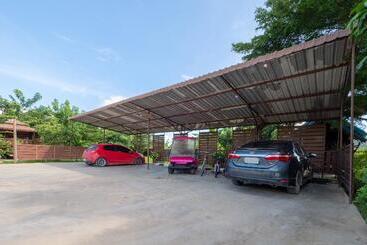 Hotel Ban Suan Mee Sakul Resort