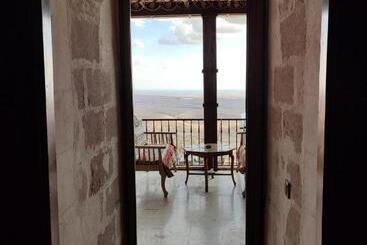 هتل Merdi̇n Bouti̇que