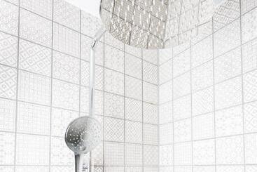 簡易ホテル The Cornish Arms