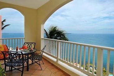 هتل Las Casitas Village a Waldorf Astoria Resort