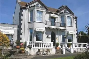 Bed and Breakfast Elmswood House
