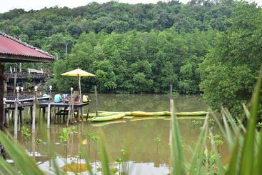 Hotel Markhouse Bungalow Ko Kut