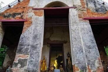 Lom Choi Home Stay Ayutthaya   Hostel