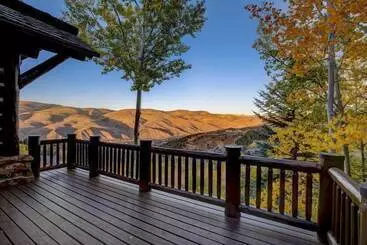 Turistihuoneistot Snowberry By Elevation Accommodations