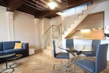 آپارتمان‌های توریست‌ها Les Loges Saint éloi Sumptuous F4 For 7 People