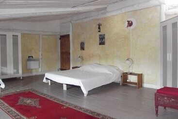 مبيت وإفطار Au Brabo