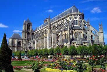 Szálloda Camping De Bourges