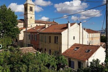 ベッドアンドブレックファースト Chambre D'hôtes Villa Magenta