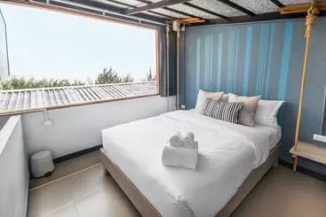 Hotel Mimi And Jim Coliving Space