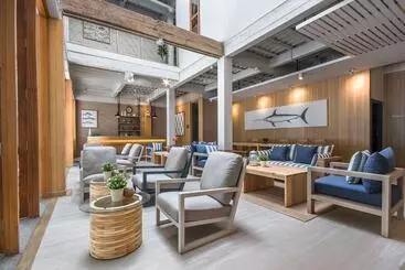 Hotel Mimi And Jim Coliving Space