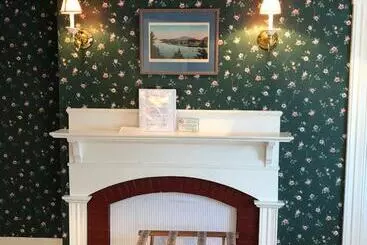 ペンション Central House Inn