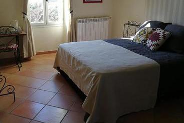 مبيت وإفطار Le Mas De Canteperdrix