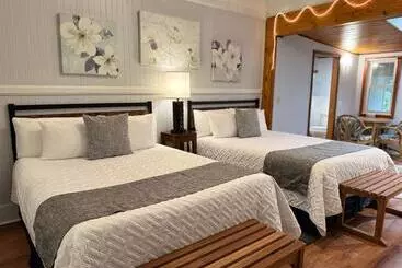 Aamiaismajoitus (B&B) Aloha Junction Guest House   5 Min From Hawaii Volcanoes National Park