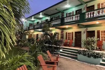Hotelli Belize Budget Suites