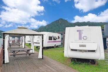 Hotell Poseidon Caravan   Campsite