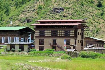 پانسیون The Village Lodge Paro
