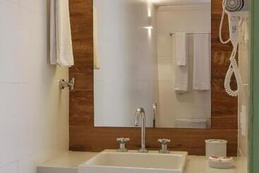 هتل Pouso Alforria