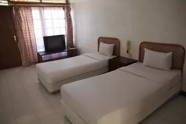 Hotel Pandu Lakeside  Tuktuk