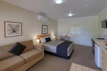 汽车旅馆 Country Roads Motor Inn