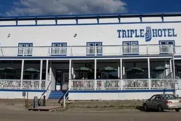 Triple J Hotel & Cabins