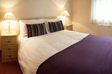 Broadlands Bed And Breakfast