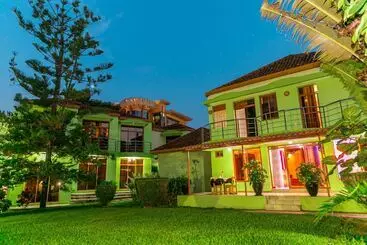 هتل Perle Boutique