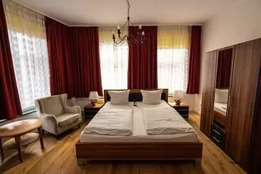 Turistihuoneistot Pension Am Dom