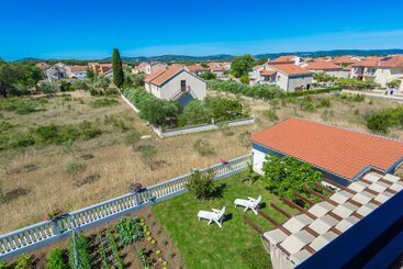 Bed & Breakfast Maki