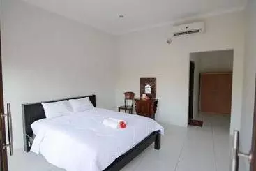 Bed and Breakfast De Puri Bingin