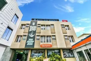 ホテル Fabexpress Behl Regency