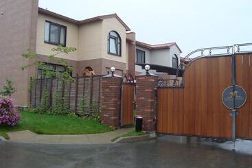 בית מלון כפרי Mithos