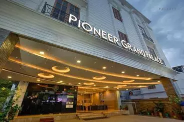 Hôtel Pioneer Grand Palace